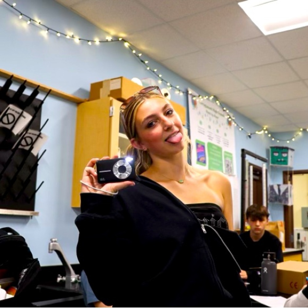 Meet your Posher, Nina